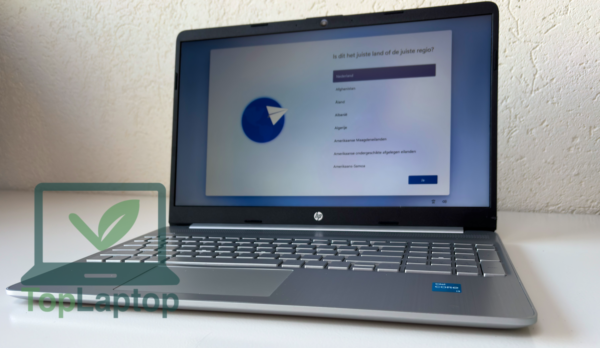 HP Laptop 15s-fq2525nd